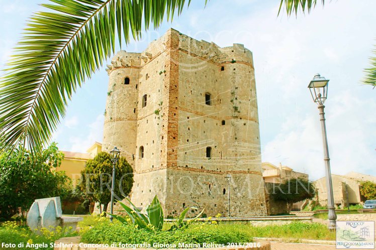 Foto di Torre Galea a Marina di Gioiosa Ionica dal concorso fotografico Gioiosa Marina Relives organizzato dalla Pro Loco Per Gioiosa Marina - Foto di Angela Staltari